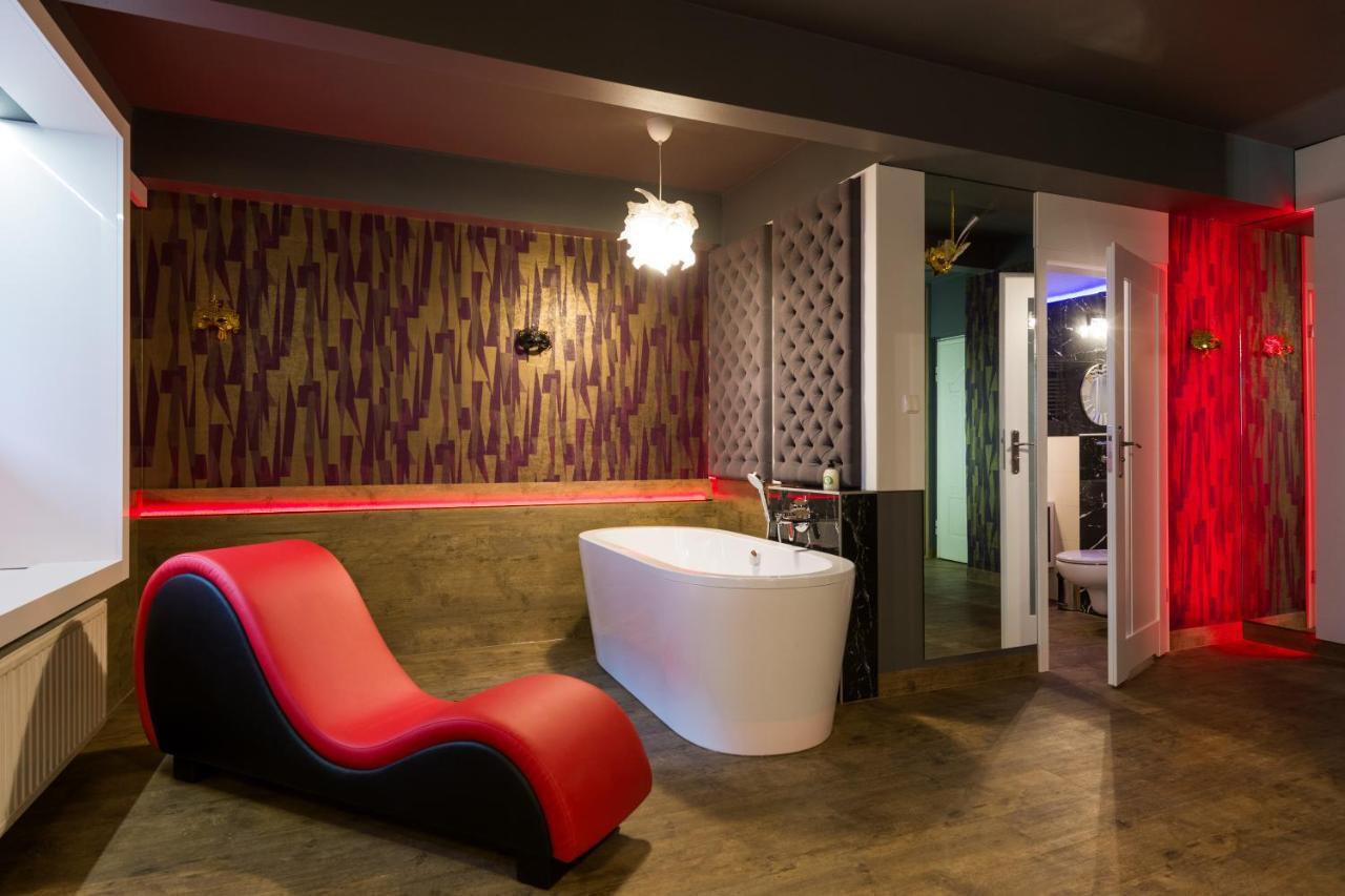 Yourplace Romantic Apartment With Private Patio Krakov Exteriér fotografie